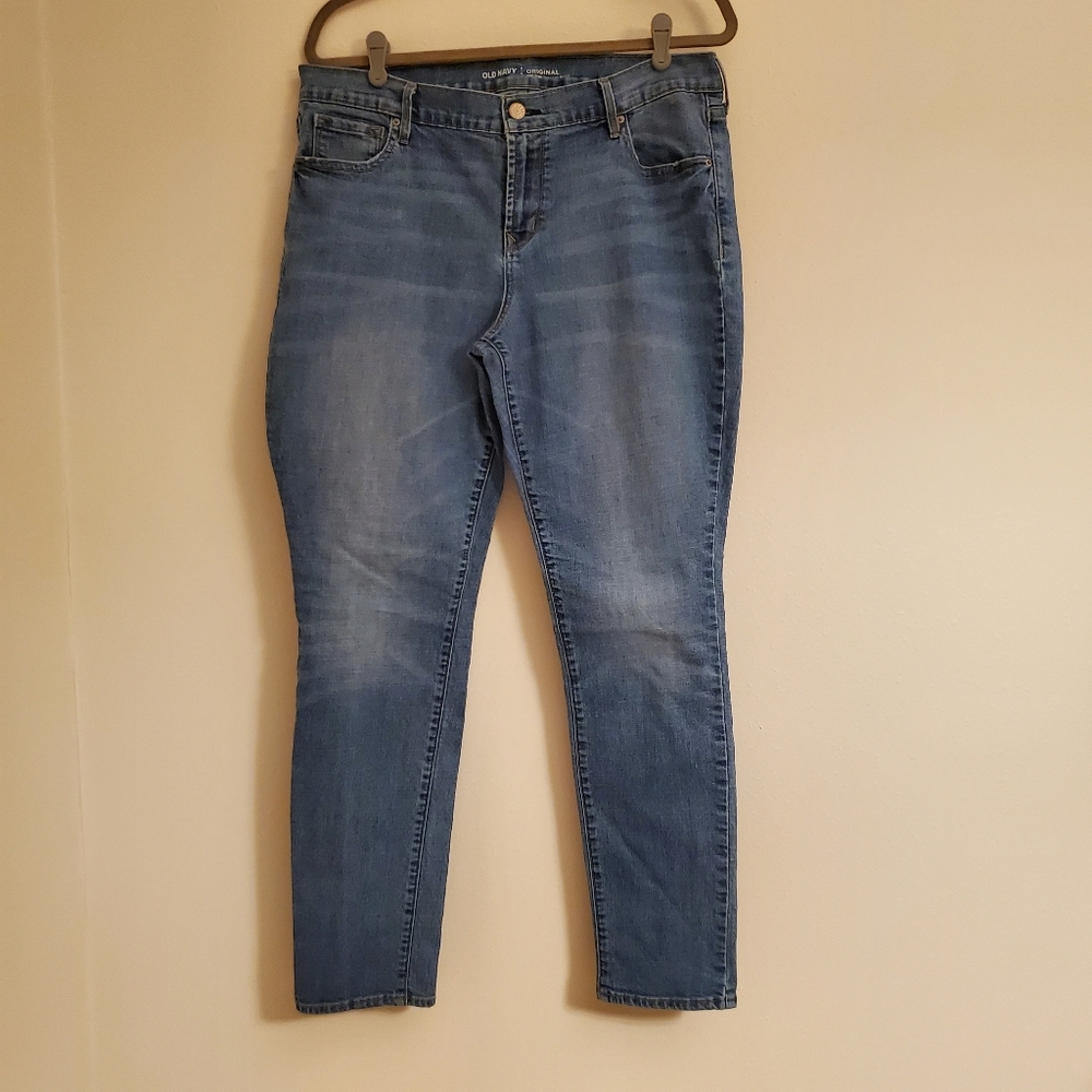 Old Navy original skinny jeans size 14.